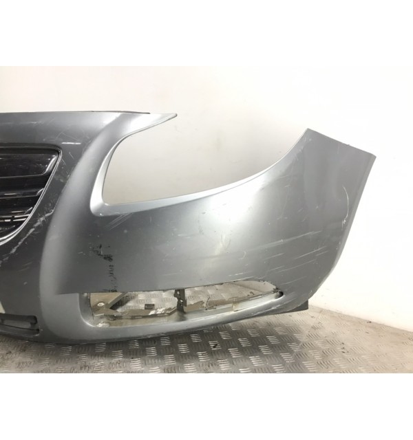 Бампер передний бу для Opel Insignia  2.0 CDTi,  2012 г. бу контрактные купить в Спб