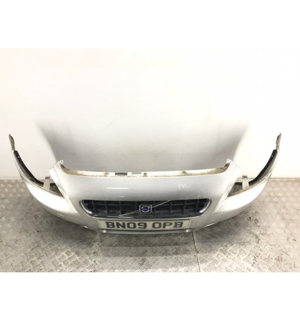 Бампер передний бу для Volvo C70  2.0 TD,  2009 г. бу контрактные купить в Спб