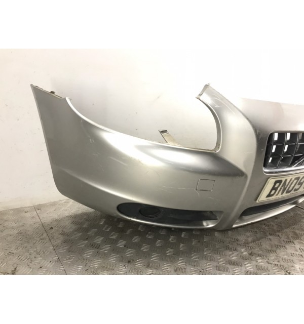 Бампер передний бу для Volvo C70  2.0 TD,  2009 г. бу контрактные купить в Спб