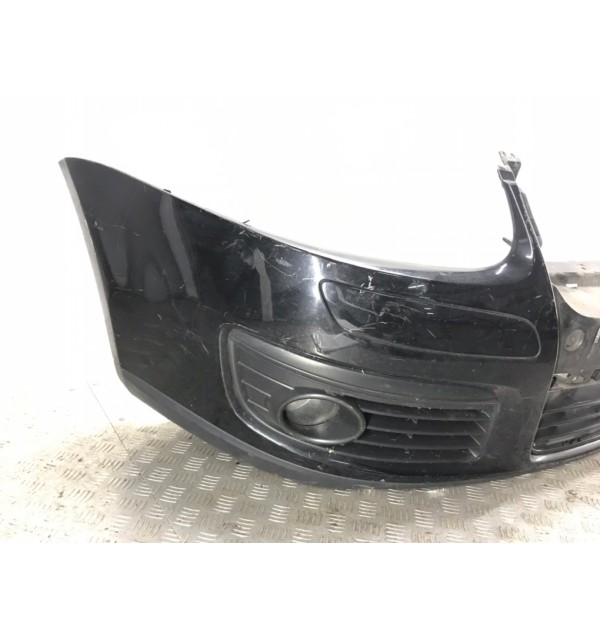Бампер передний бу для Volkswagen Golf 5 2.0 TDi,  2006 г. бу контрактные купить в Спб