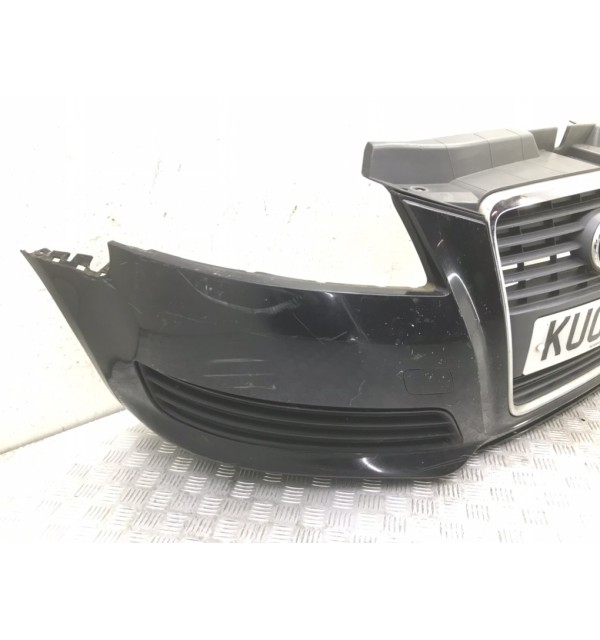 Бампер передний бу для Audi A3 8P 2.0 TDi,  2009 г. бу контрактные купить в Спб