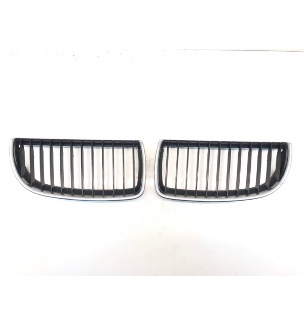 Решетка радиатора бу для BMW 3 E90/E91/E92/E93 2.0 TD,  2008 г. бу контрактные купить в Спб