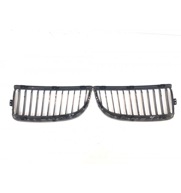 Решетка радиатора бу для BMW 3 E90/E91/E92/E93 2.0 TD,  2008 г. бу контрактные купить в Спб