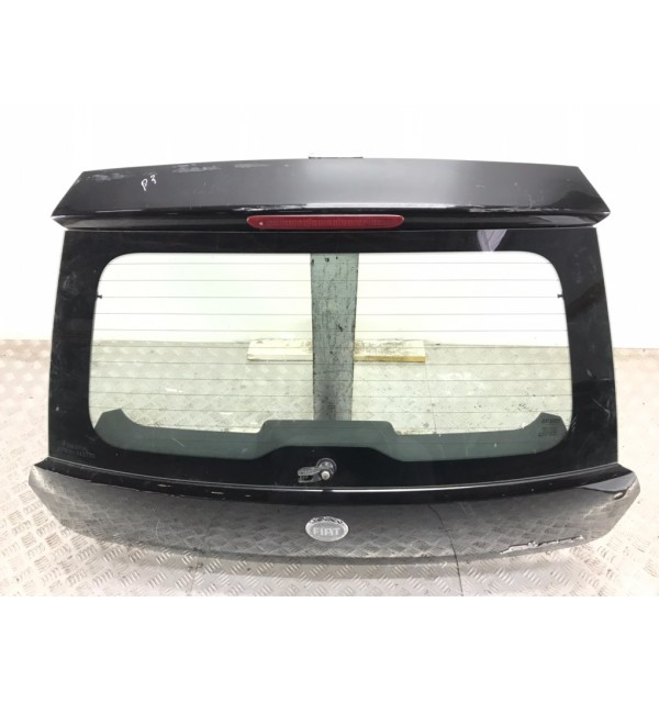 Крышка багажника бу для Fiat Punto 3 1.2 i,  2007 г. бу контрактные купить в Спб