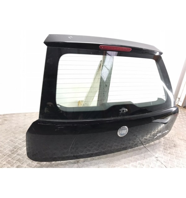 Крышка багажника бу для Fiat Punto 3 1.2 i,  2007 г. бу контрактные купить в Спб