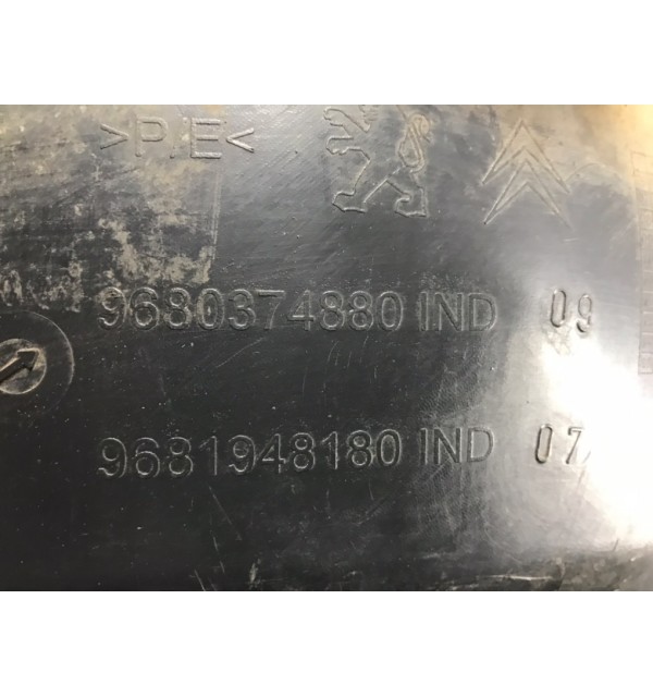 Защита арок передняя правая (подкрылок) бу для Peugeot 308 T7 1.6 HDi,  2008 г. бу контрактные купить в Спб