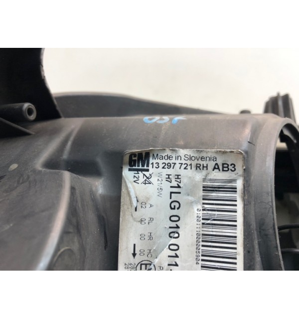 Фара правая бу для Opel Astra J 1.4 i,  2010 г.