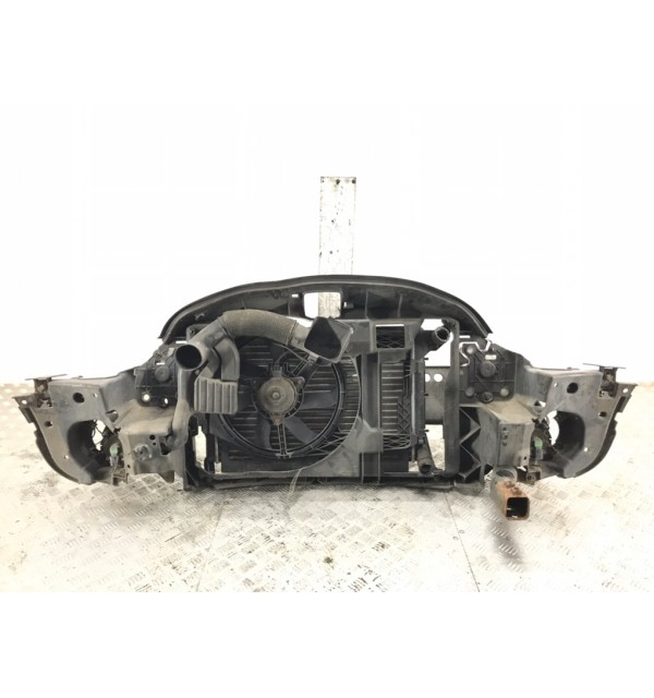 Панель передняя (телевизор) бу для Mini One R50 1.6 i,  2004 г. бу контрактные купить в Спб