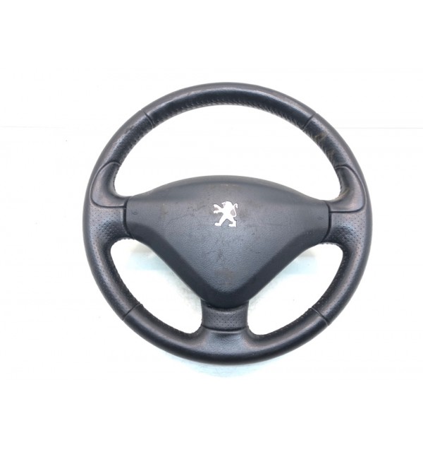 Руль бу для Peugeot 207  1.4 i,  2009 г. бу контрактные купить в Спб
