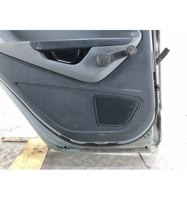 Дверь задняя левая бу для Ford Fiesta 6 1.6 TDCi,  2009 г. бу контрактные купить в Спб