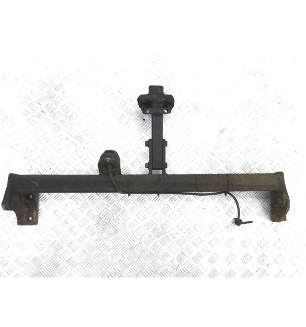 Прицепное устройство (фаркоп) бу для Toyota RAV4  2.0 D-4D,  2002 г. бу контрактные купить в Спб