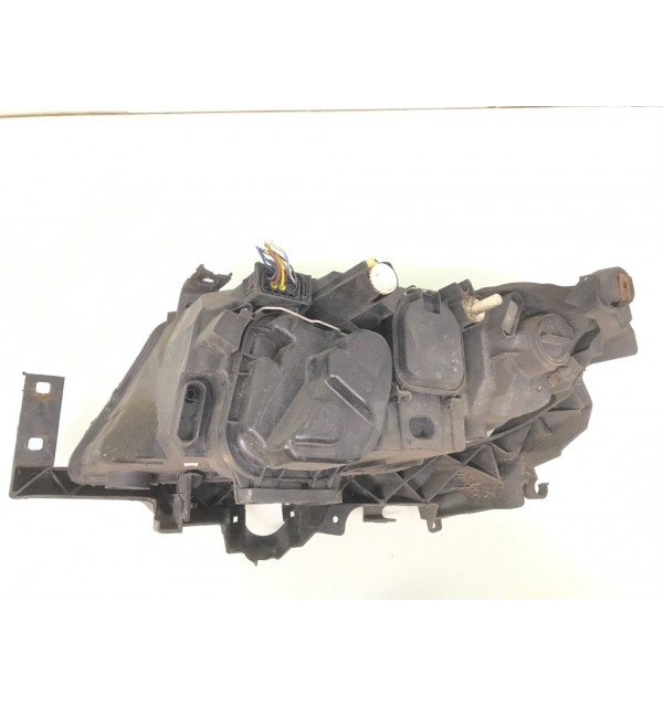 Фара правая бу для BMW 3 E90/E91/E92/E93 2.0 TD,  2010 г. бу контрактные купить в Спб