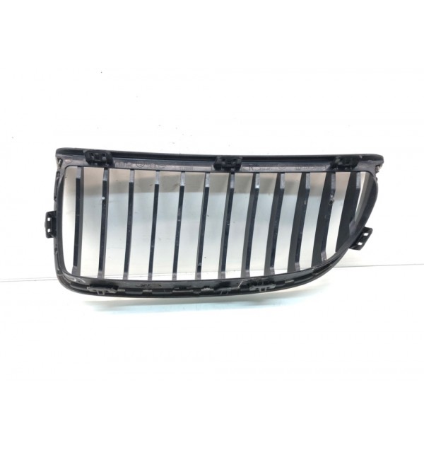 Решетка радиатора бу для BMW 3 E90/E91/E92/E93 2.0 TD,  2007 г. бу контрактные купить в Спб