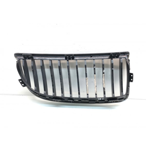 Решетка радиатора бу для BMW 3 E90/E91/E92/E93 2.0 TD,  2007 г. бу контрактные купить в Спб