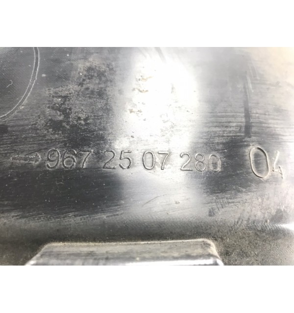 Защита арок передняя правая (подкрылок) бу для Peugeot 207  1.4 i,  2010 г. бу контрактные купить в Спб