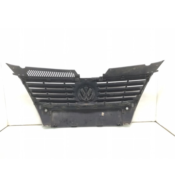 Решетка радиатора бу для Volkswagen Passat B6 2.0 TDi,  2007 г. бу контрактные купить в Спб