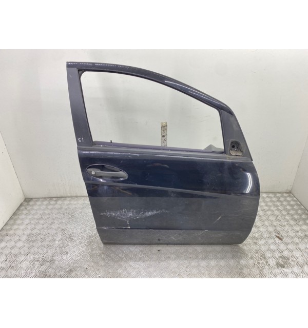 Дверь передняя правая бу для Mercedes A W169 1.5 i,  2006 г. бу контрактные купить в Спб