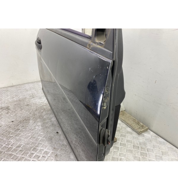 Дверь передняя правая бу для Mercedes A W169 1.5 i,  2006 г. бу контрактные купить в Спб