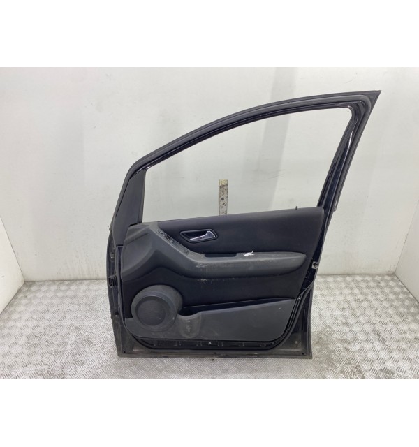 Дверь передняя правая бу для Mercedes A W169 1.5 i,  2006 г. бу контрактные купить в Спб