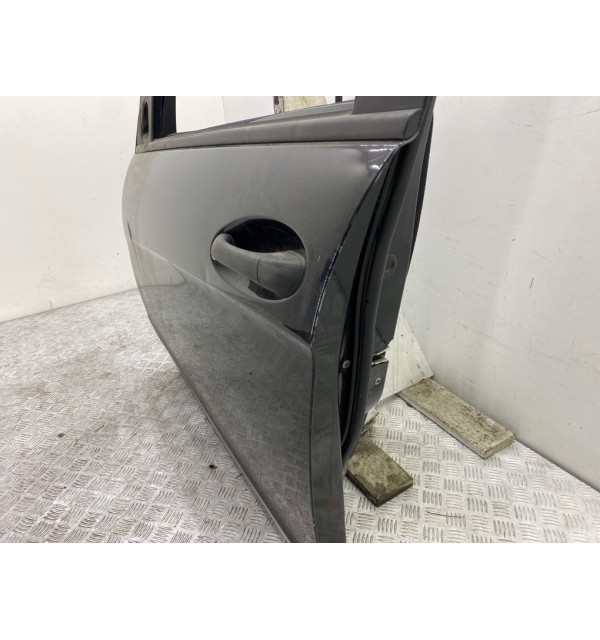 Дверь передняя левая бу для Mercedes A W169 1.5 i,  2006 г. бу контрактные купить в Спб