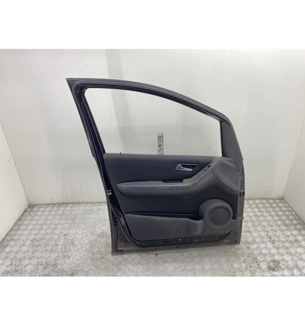 Дверь передняя левая бу для Mercedes A W169 1.5 i,  2006 г. бу контрактные купить в Спб