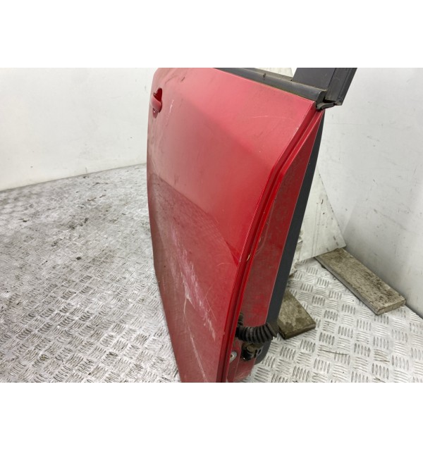 Дверь задняя правая бу для Skoda Fabia 2 1.9 TDi,  2008 г. бу контрактные купить в Спб