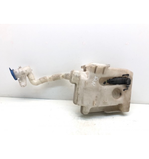 Бачок омывателя бу для Volkswagen Golf 5 1.6 FSI,  2006 г. бу контрактные купить в Спб