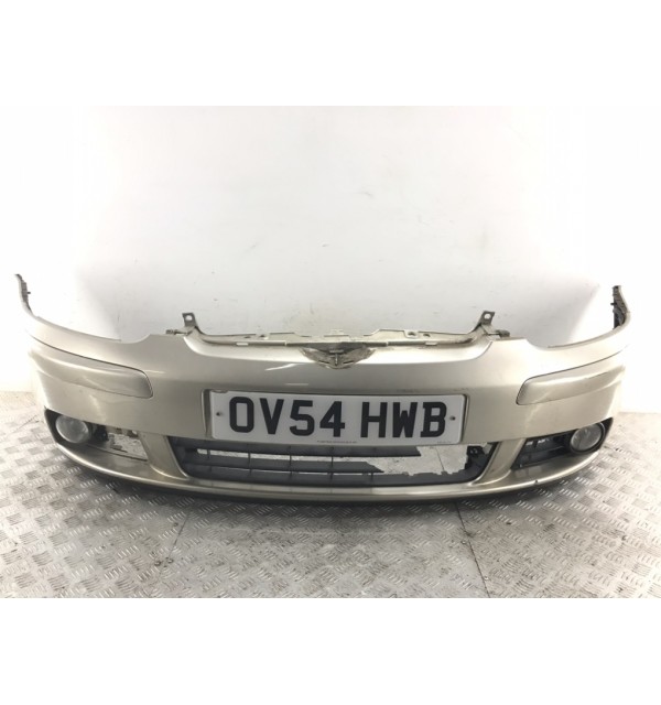 Бампер передний бу для Volkswagen Golf 5 2.0 TDi,  2004 г. бу контрактные купить в Спб