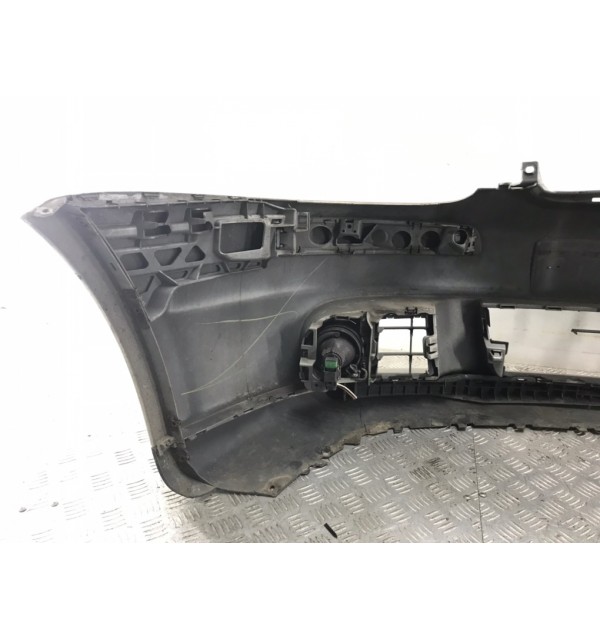 Бампер передний бу для Volkswagen Golf 5 2.0 TDi,  2004 г. бу контрактные купить в Спб