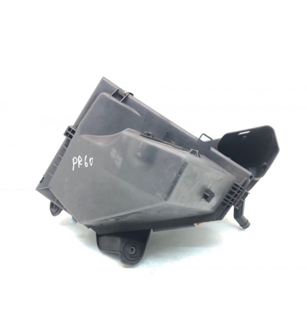Корпус воздушного фильтра бу для BMW 3 E90/E91/E92/E93 2.0 TD,  2010 г. бу контрактные купить в Спб
