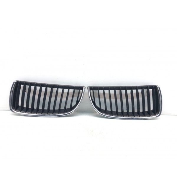 Решетка радиатора бу для BMW 3 E90/E91/E92/E93 2.0 TD,  2006 г. бу контрактные купить в Спб