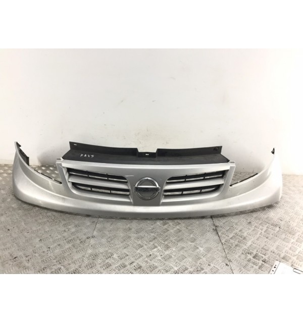 Решетка радиатора бу для Nissan Primastar  2.0 DCi,  2013 г. бу контрактные купить в Спб