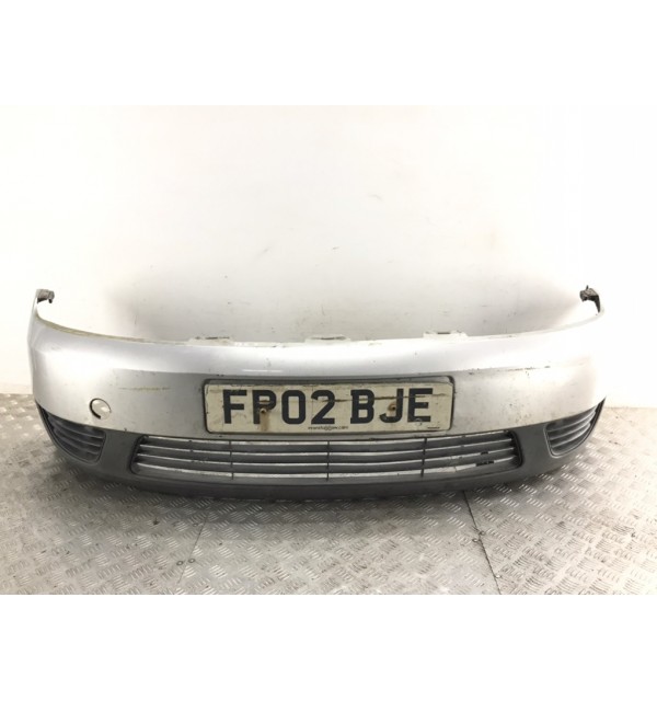 Бампер передний бу для Ford Fiesta  1.4 i,  2002 г. бу контрактные купить в Спб