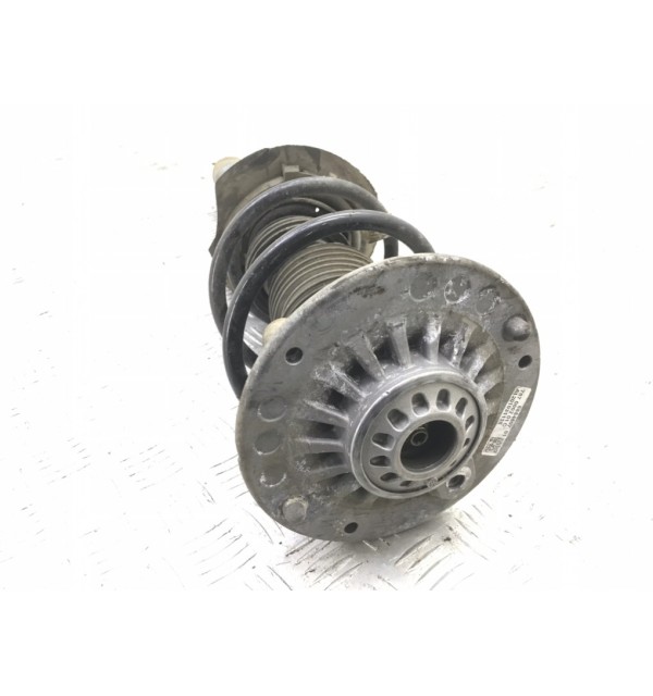 Стойка передняя правая бу для BMW 1 F20/F21 2.0 TD,  2012 г. бу контрактные купить в Спб