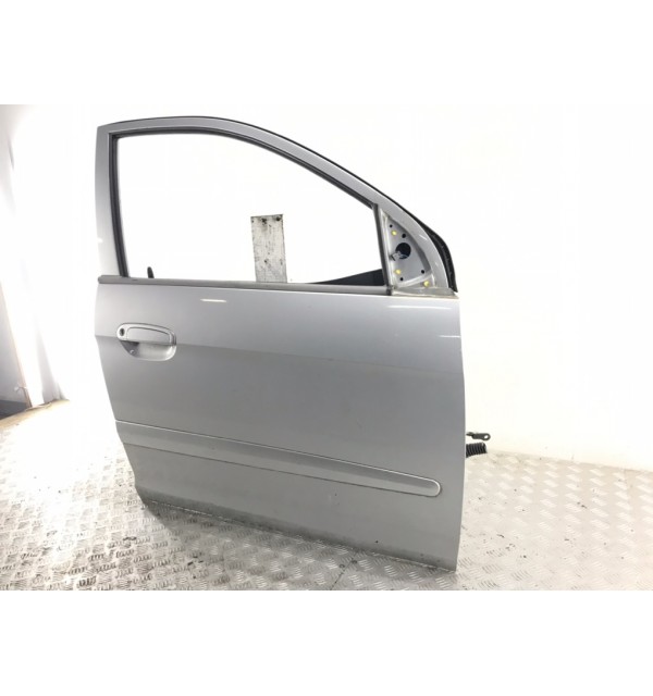 Дверь передняя правая бу для Kia Picanto  1.1 i,  2004 г. бу контрактные купить в Спб
