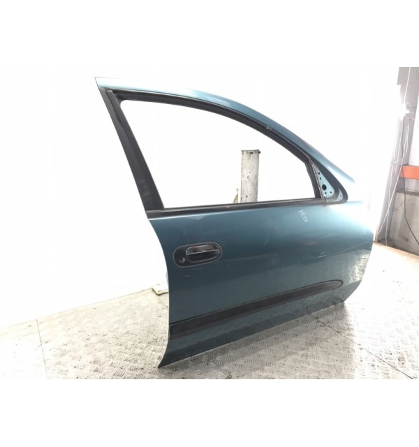 Дверь передняя правая бу для Nissan Almera N16 1.5 i,  2002 г. бу контрактные купить в Спб