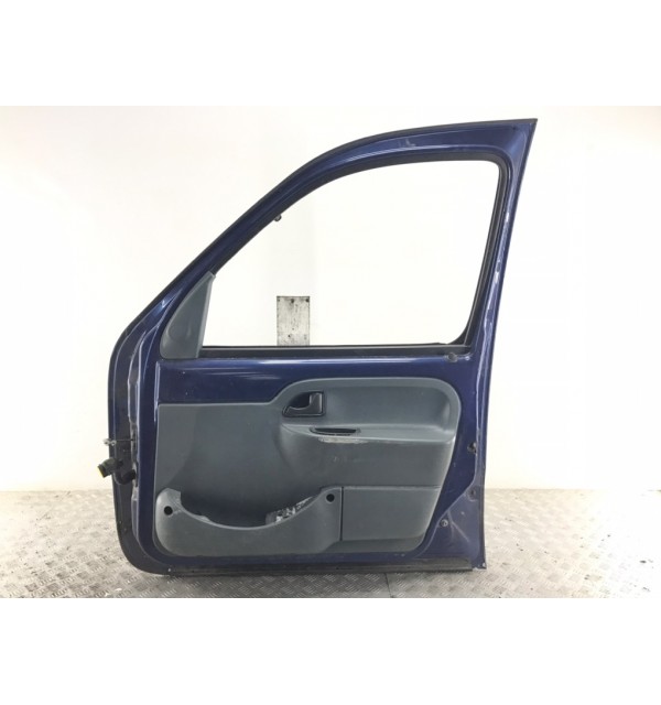 Дверь передняя правая бу для Renault Kangoo  1.9 D,  2001 г. бу контрактные купить в Спб