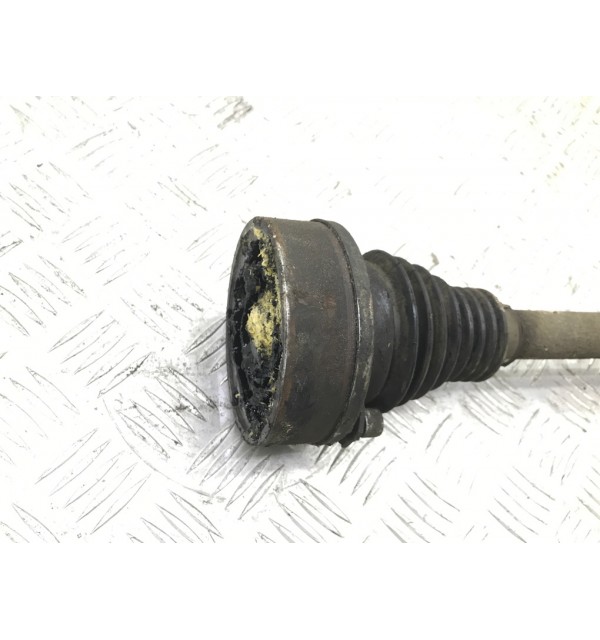 Полуось передняя левая (приводной вал, ШРУС) бу для Volkswagen Golf 5 2.0 SDi,  2006 г. бу контрактные купить в Спб