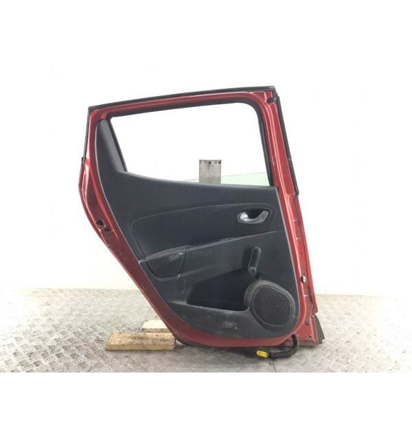 Дверь задняя левая бу для Renault Clio 4 0.9 TCE,  2013 г. бу контрактные купить в Спб