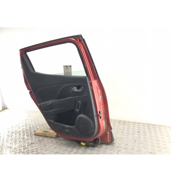Дверь задняя левая бу для Renault Clio 4 0.9 TCE,  2013 г. бу контрактные купить в Спб