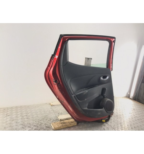 Дверь задняя левая бу для Renault Clio 4 0.9 TCE,  2013 г. бу контрактные купить в Спб