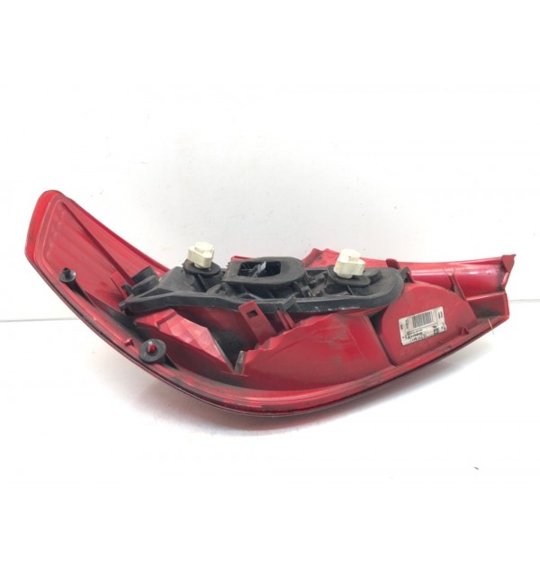 Фонарь задний правый бу для Opel Corsa D 1.3 CDTi,  2008 г. бу контрактные купить в Спб