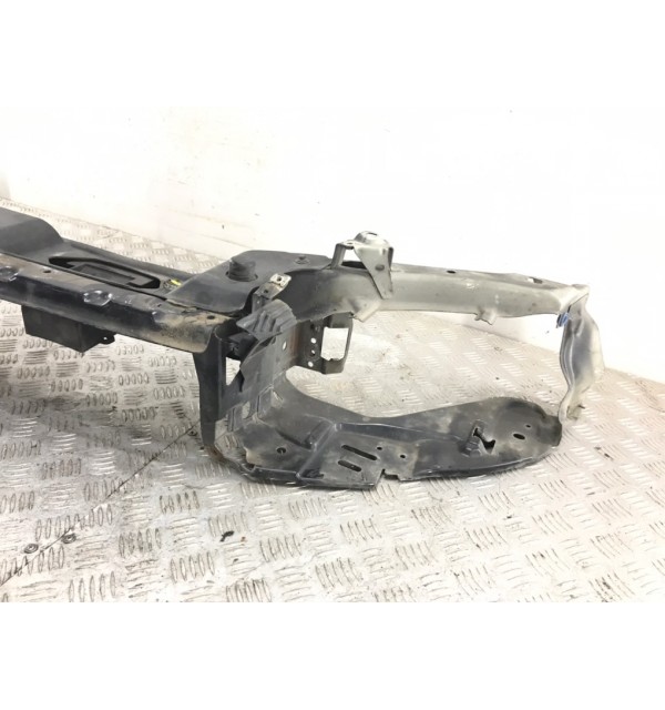 Панель передняя (телевизор) бу для Volvo V50  2.0 TD,  2008 г. бу контрактные купить в Спб