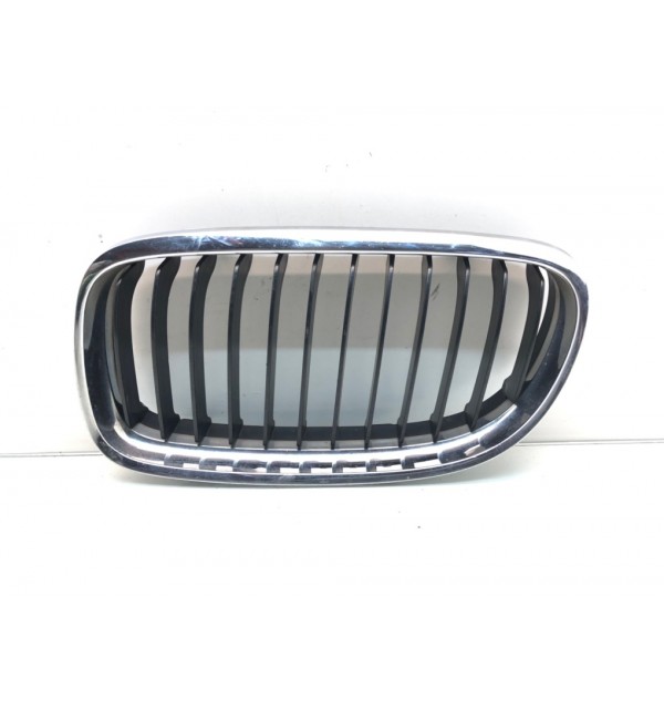 Решетка радиатора бу для BMW 3 E90/E91/E92/E93 2.0 TD,  2010 г. бу контрактные купить в Спб