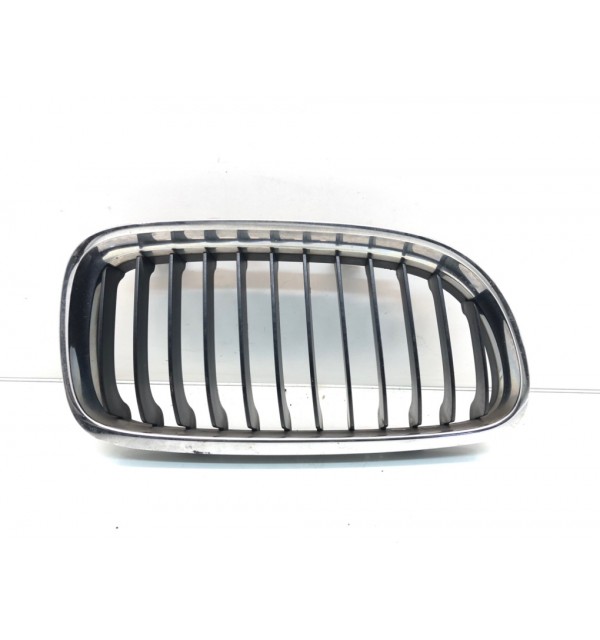 Решетка радиатора бу для BMW 3 E90/E91/E92/E93 2.0 TD,  2010 г. бу контрактные купить в Спб