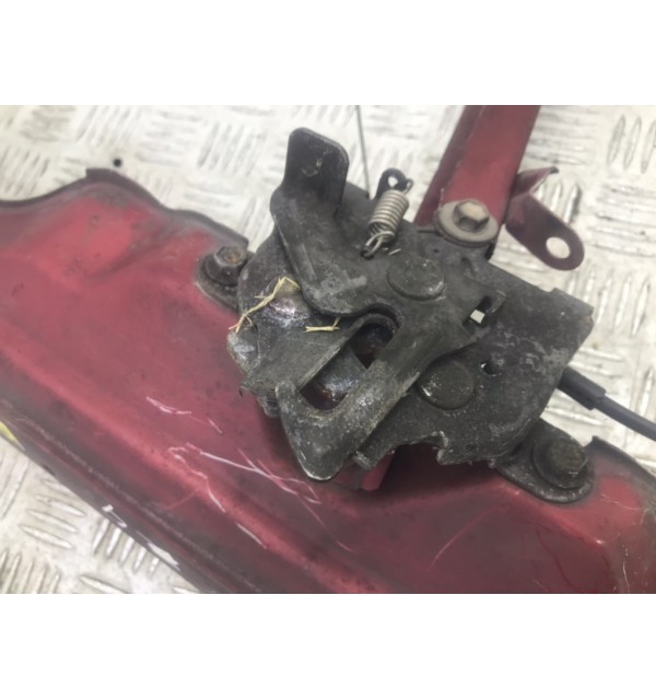 Планка под капот бу для Toyota Yaris P1 1.0 i,  2002 г. бу контрактные купить в Спб