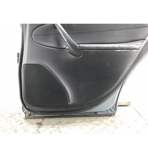 Дверь задняя правая бу для Mercedes C W203 2.2 CDi,  2004 г. бу контрактные купить в Спб