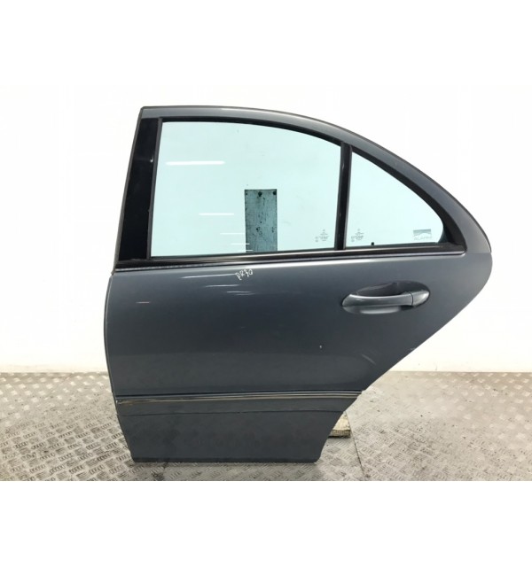 Дверь задняя левая бу для Mercedes C W203 2.2 CDi,  2004 г. бу контрактные купить в Спб