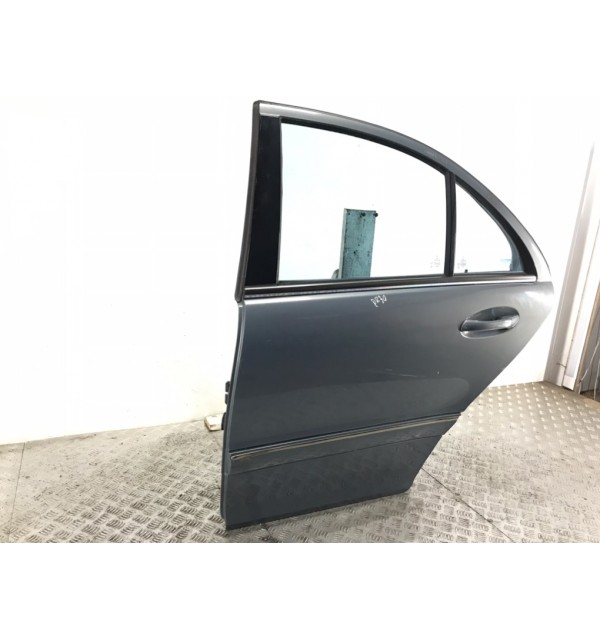 Дверь задняя левая бу для Mercedes C W203 2.2 CDi,  2004 г. бу контрактные купить в Спб