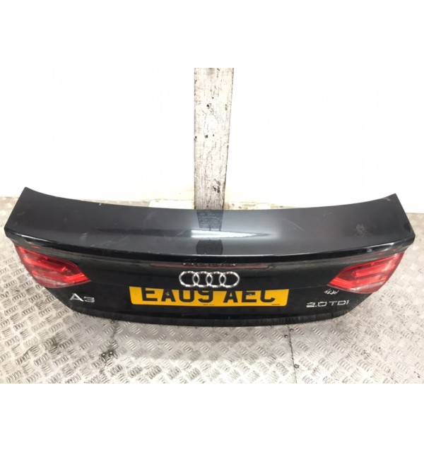 Крышка багажника бу для Audi A3 8P 2.0 TDi,  2009 г. бу контрактные купить в Спб
